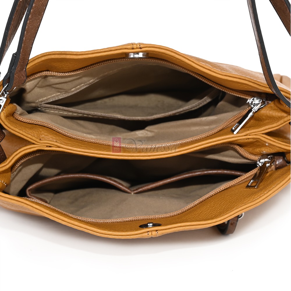 Дамска чанта от висококачествена еко кожа в жълт цвят Код: 90001